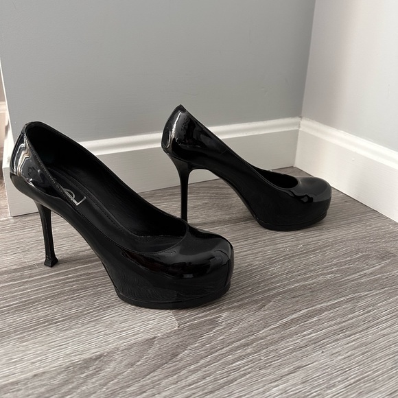 YSL Pumps - Picture 2 of 9